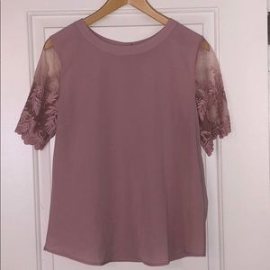 Lulus lace sleeve blouse